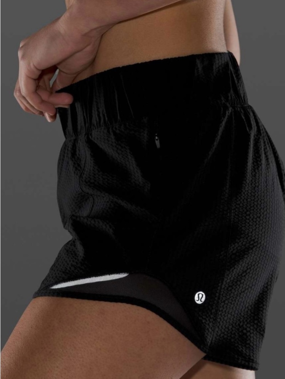 Lululemon Hotty Hot Hi Rise Shorts Sz 4 Tall - Picture 7 of 10